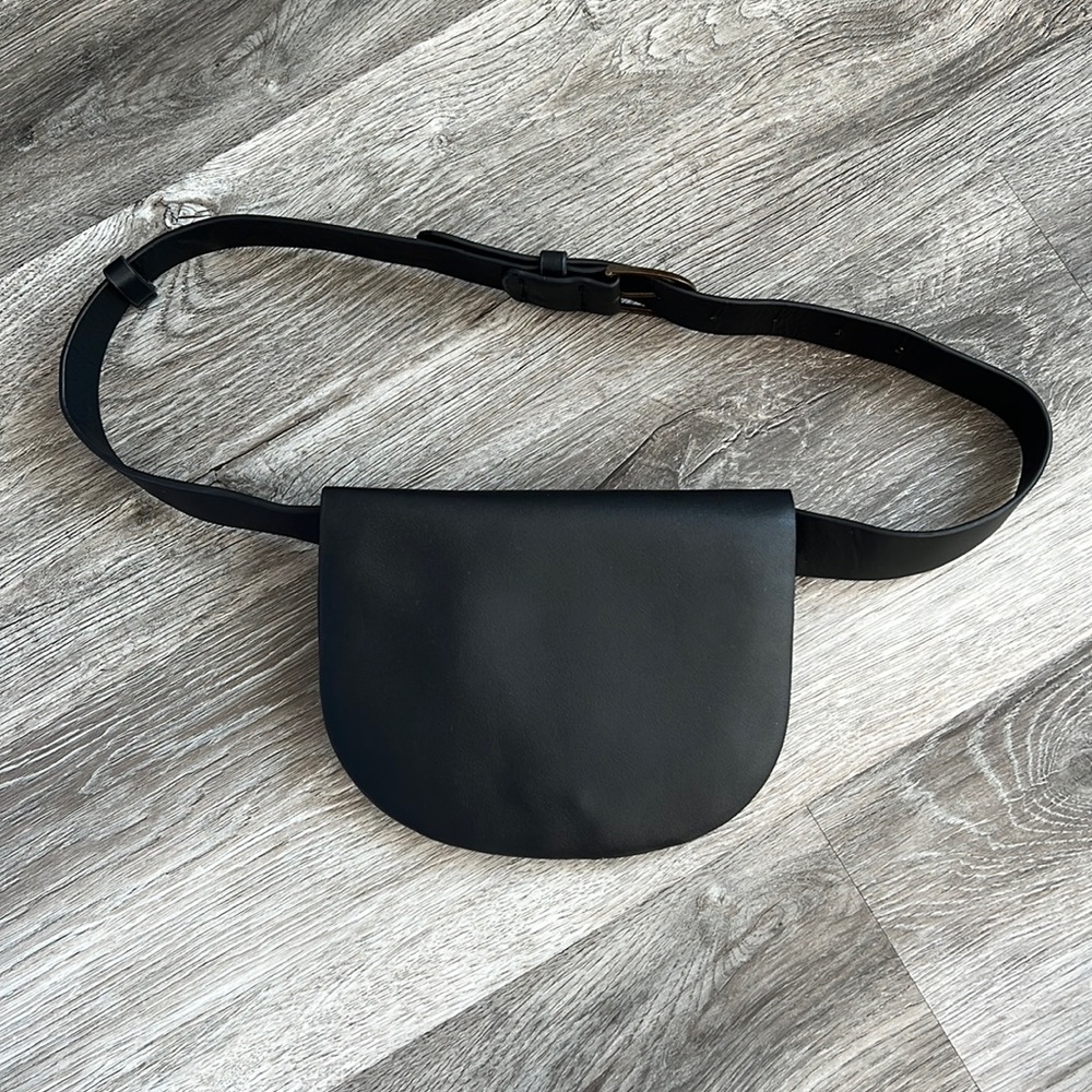 Forever 21 waist purse